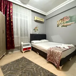 Gasthof Red White House, Antalya